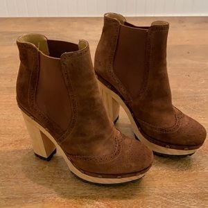 Ralph Lauren boots, almost new